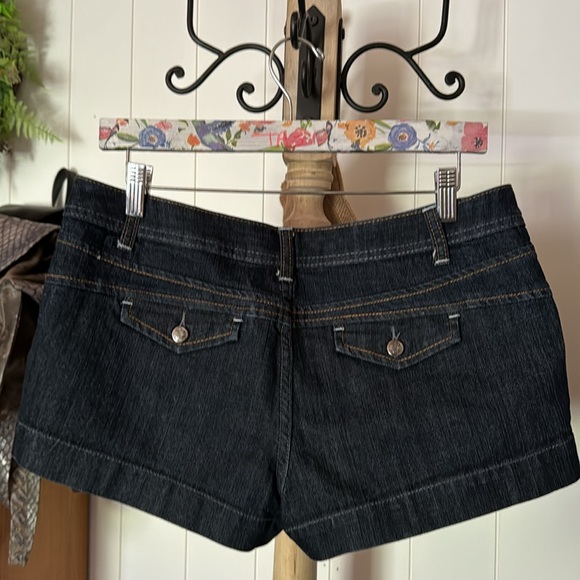 American Rag Shorts - Picture 2 of 4